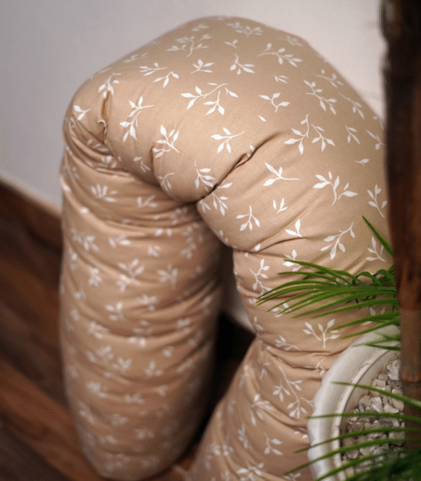 Coussin de maternité et d’allaitement 170 cm petit fleurs beige